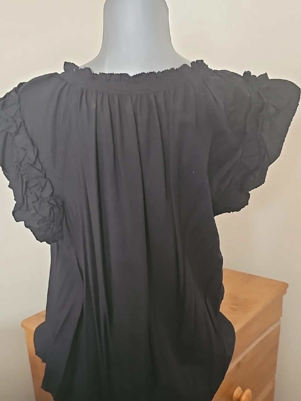 Old Navy Black Ruffle Sleeve Peasant Top - Picture 2 of 3